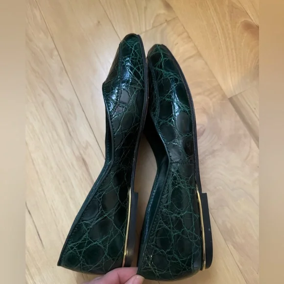 Gucci Vintage Green Crocodile Flats Size 5.5